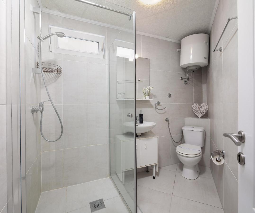 Estella Villa Apartments Rogoznica  Exteriör bild